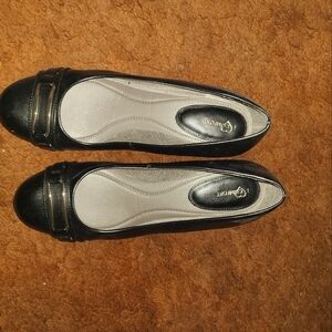 Womans dress shoes